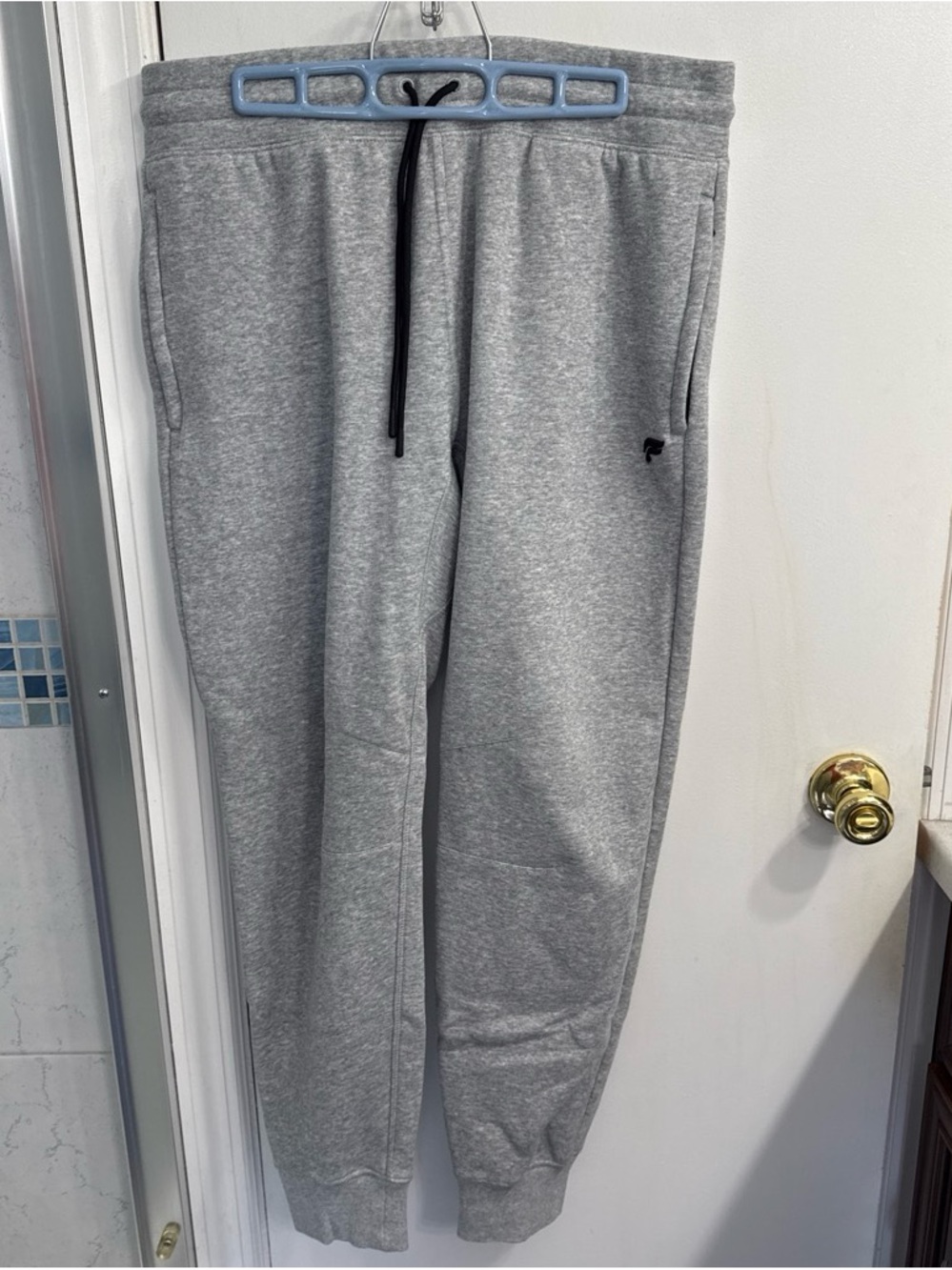 Fabletics Men's Heather Gray Drawstring Joggers